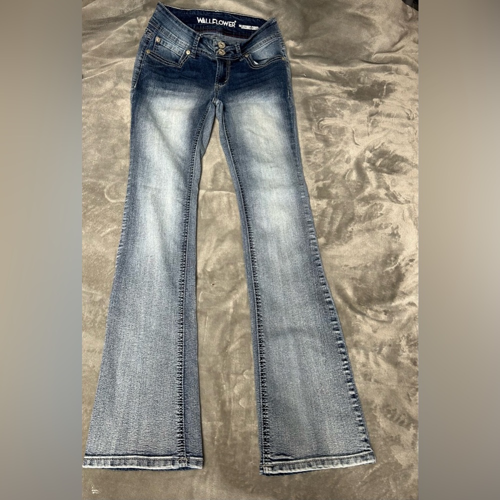 Wallflower jeans size 1